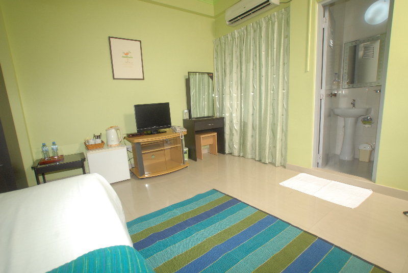 House Clover Male Luaran gambar