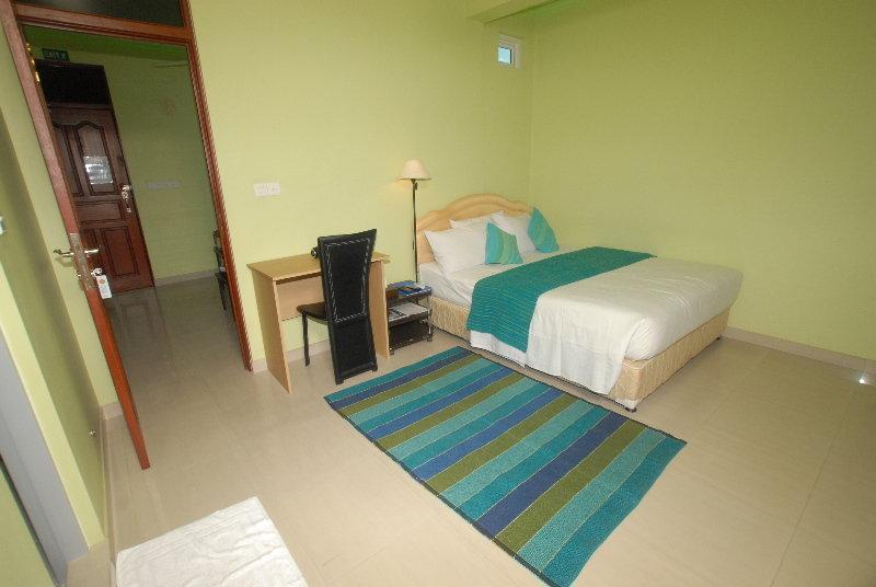 House Clover Male Luaran gambar